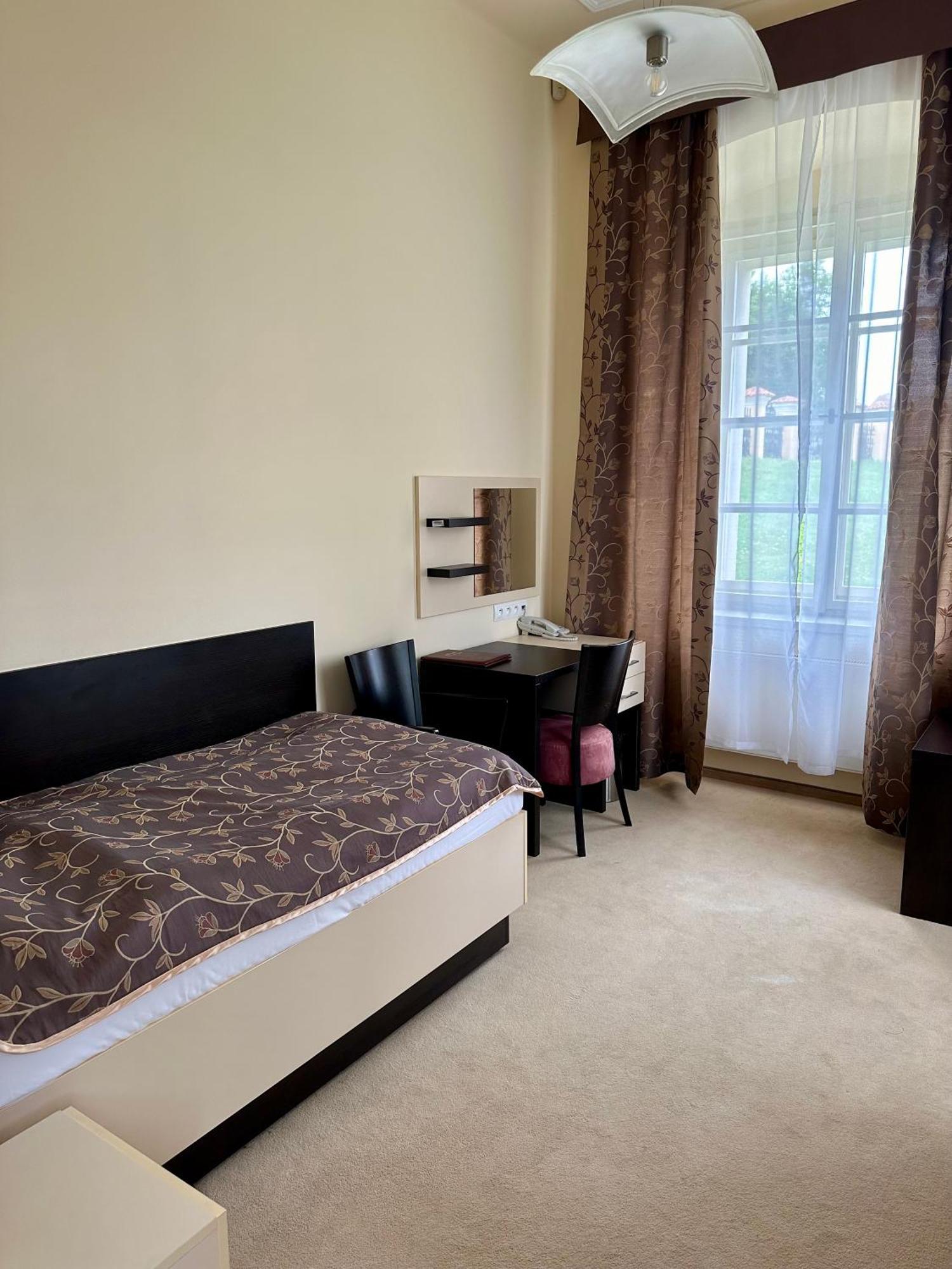 Chateau Liblice Byšice Εξωτερικό φωτογραφία