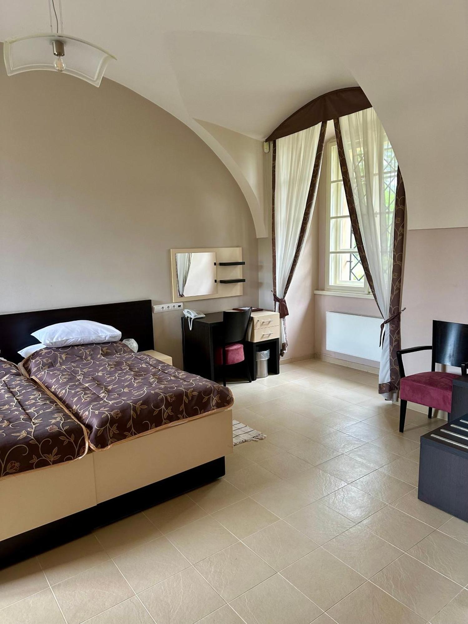 Chateau Liblice Byšice Εξωτερικό φωτογραφία